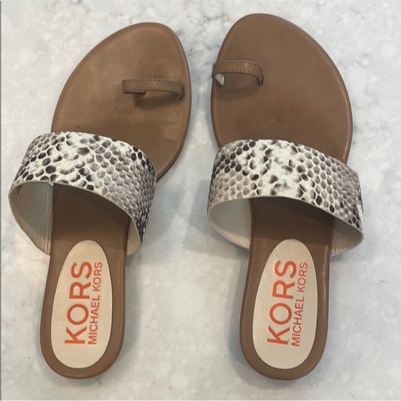 KORS Michael Kors - Snakeskin/Cognac embossed toe ring slide sandals Sz: 6.5 - Picture 1 of 6